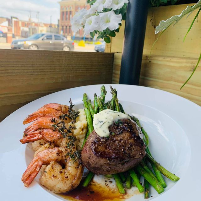 Photo credit: opentable