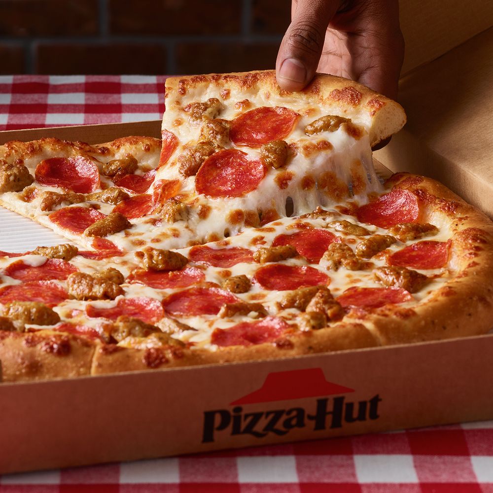 The Decline of Pizza Hut [Food Bites]