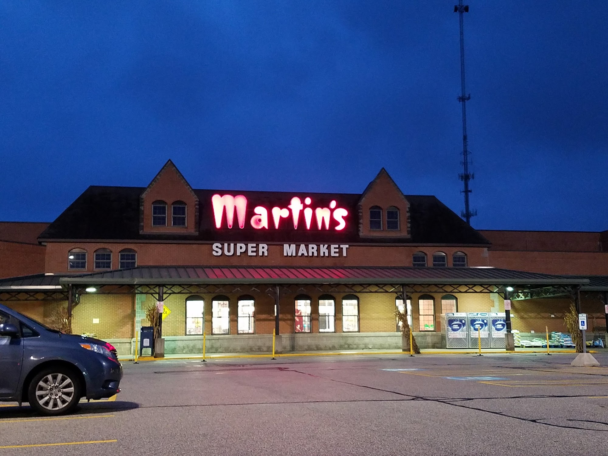 Martin's Super Market