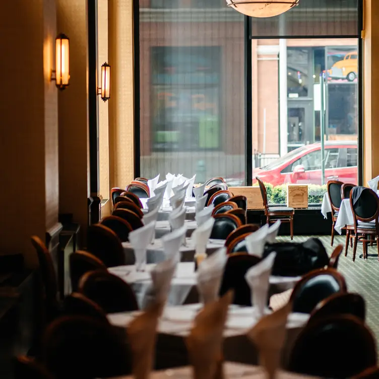 Photo credit: opentable
