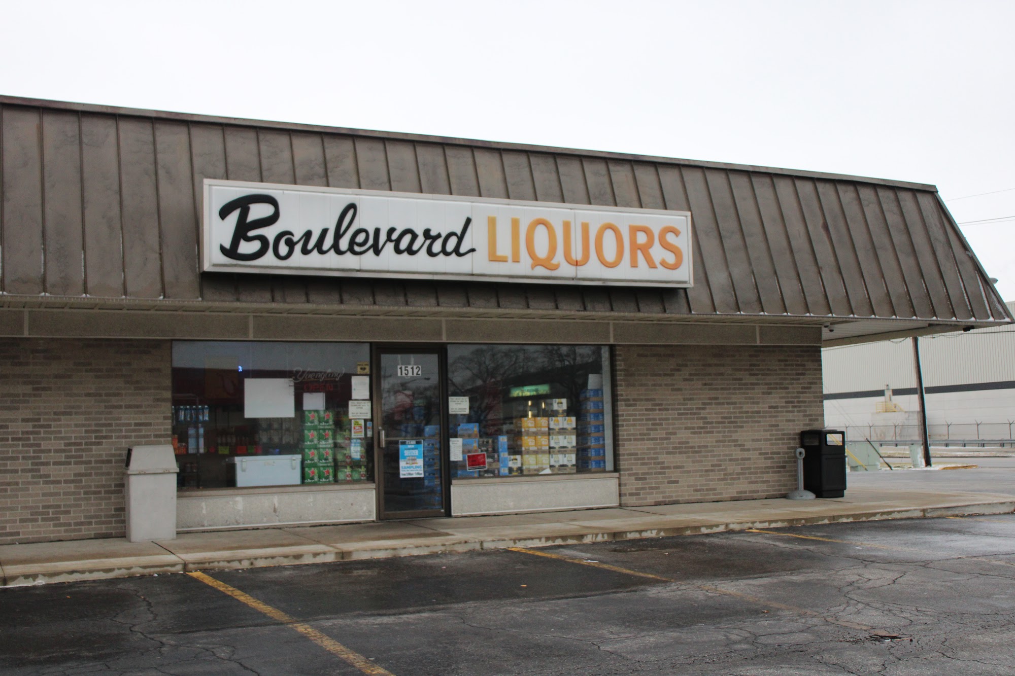 Boulevard Liquors