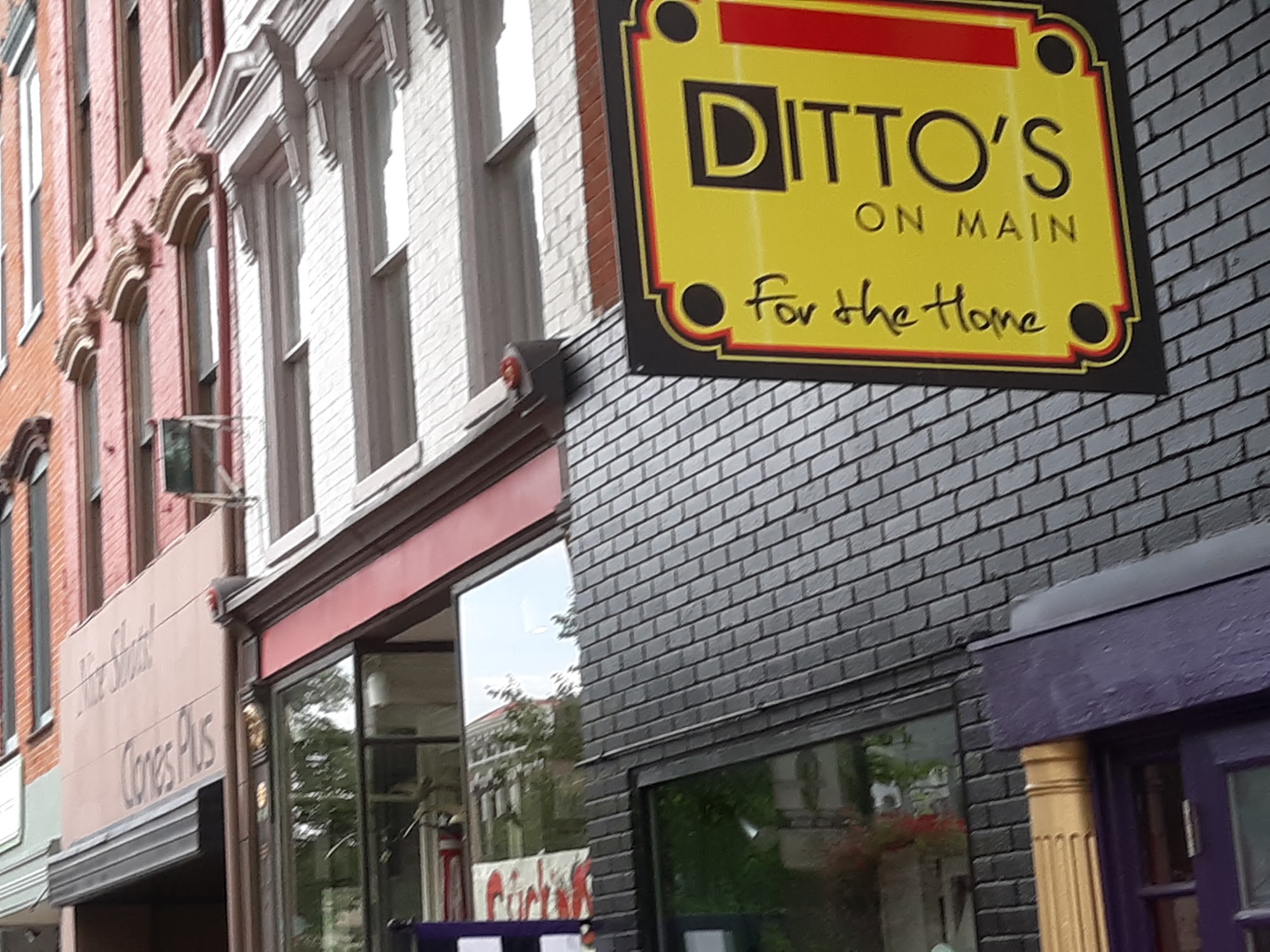 Ditto's On Main