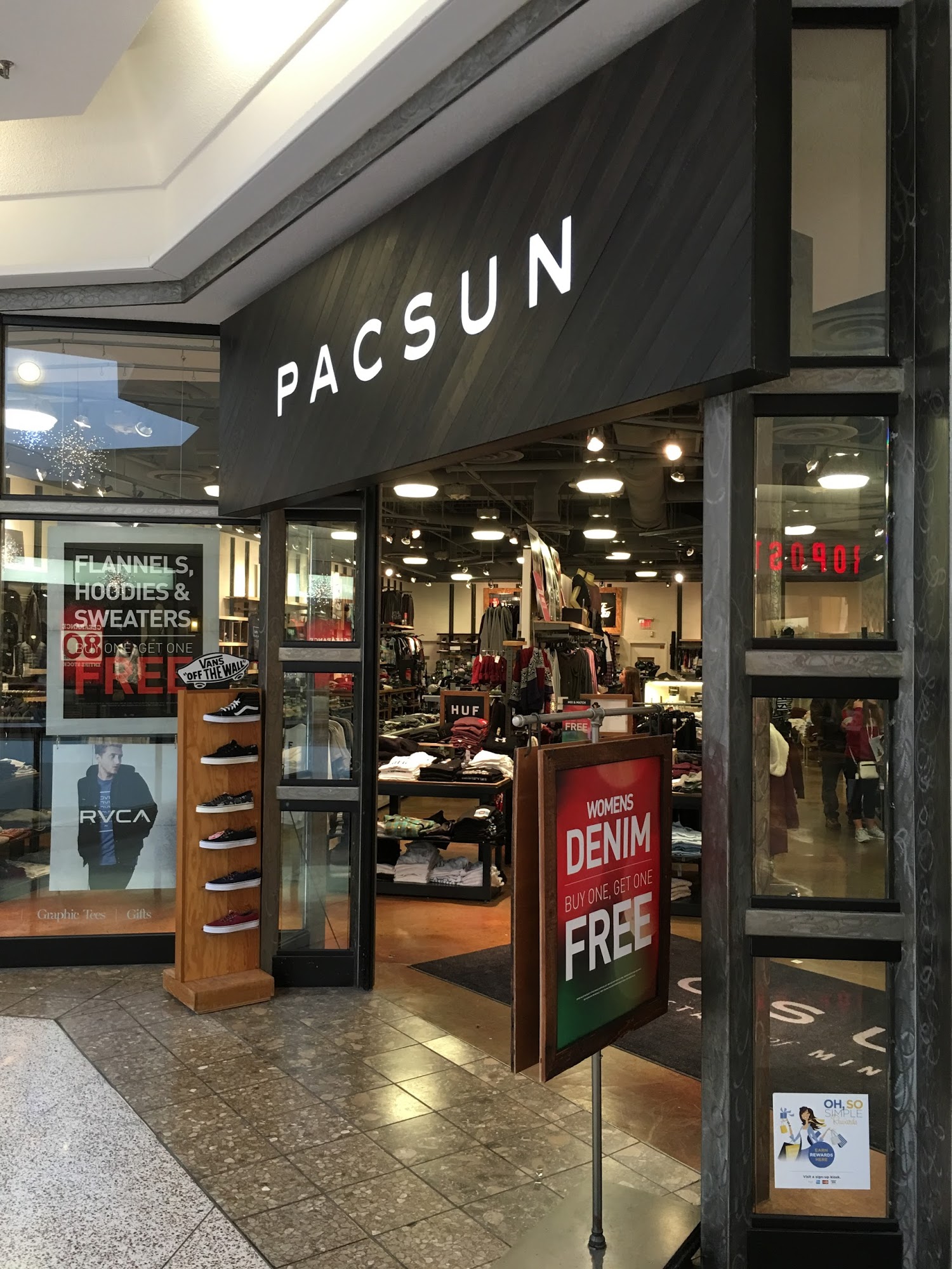 PacSun