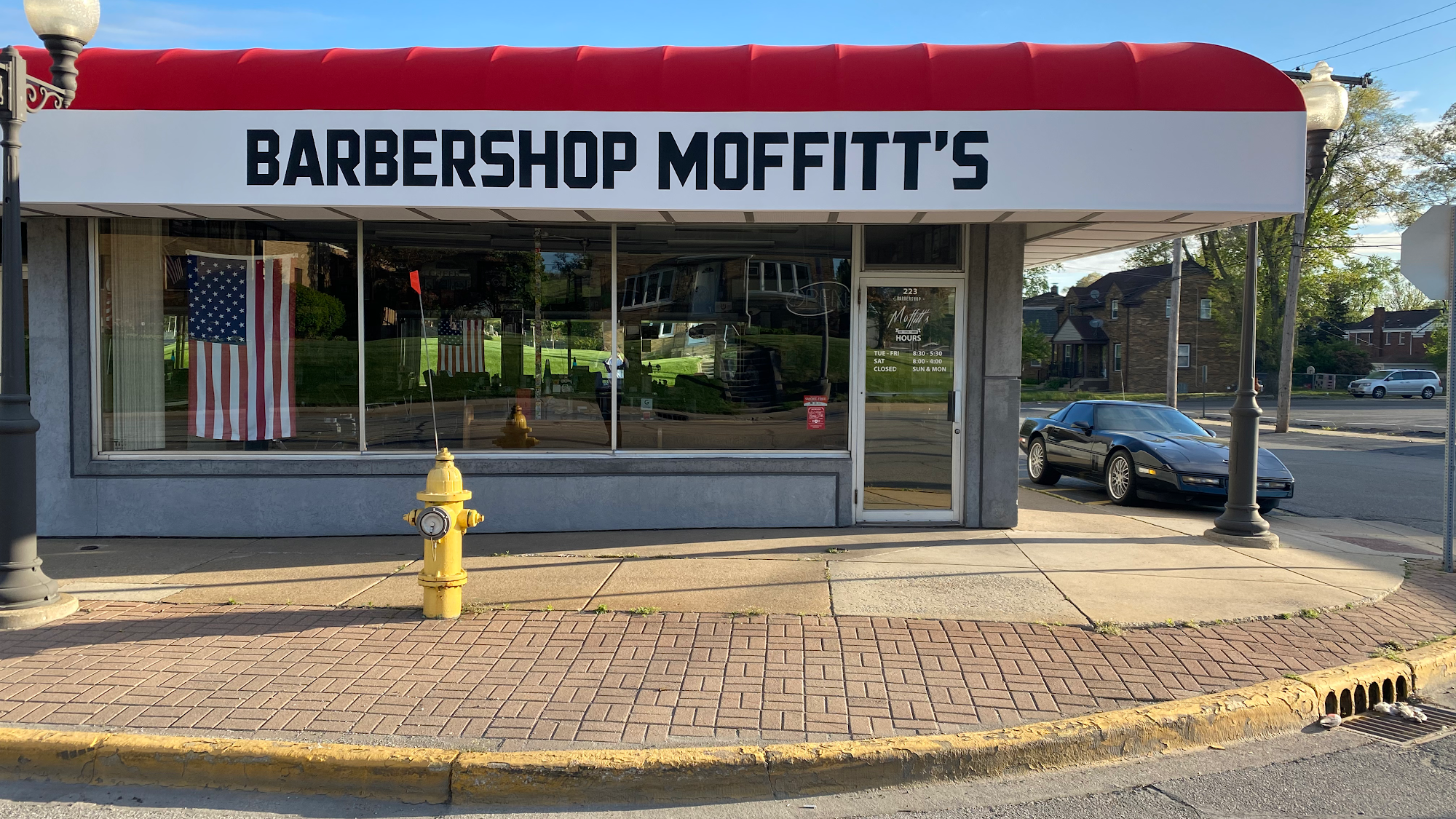 Barbershop Moffitt's