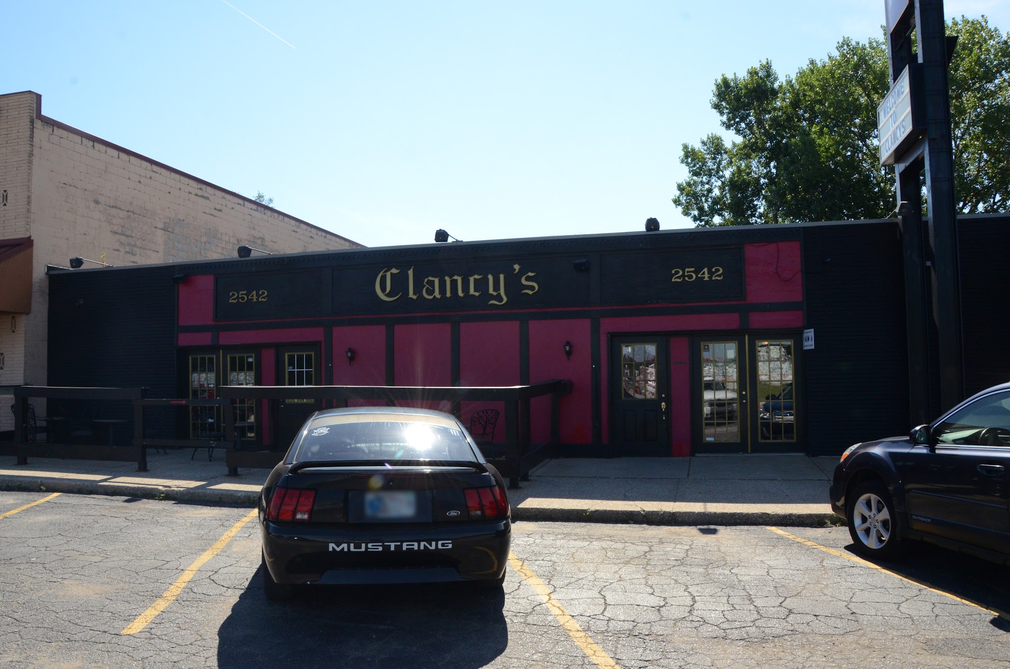 Clancy's Irish Pub