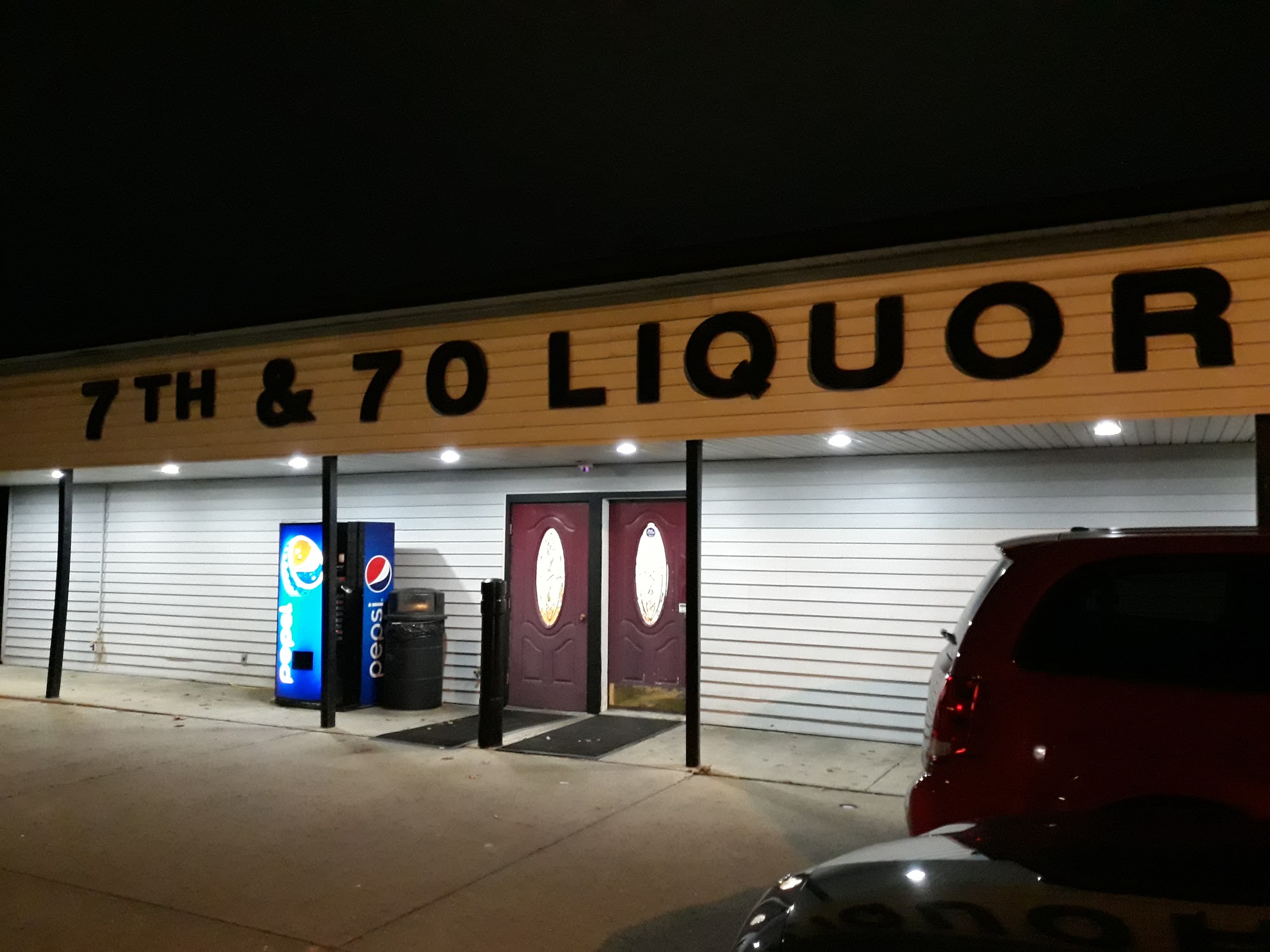 Bower's 7th & 70 Liquor