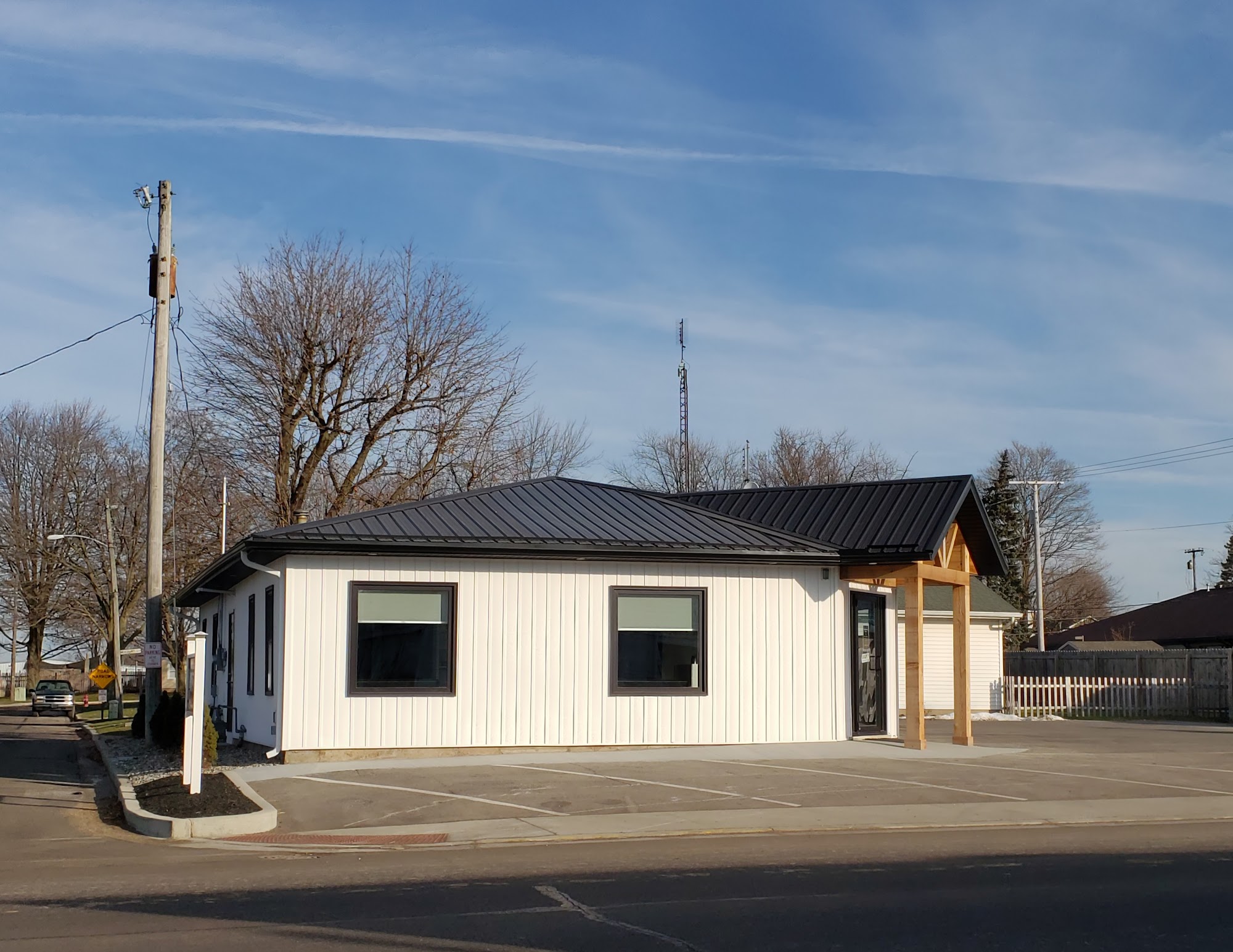 Headquarters Styling Salon 130 W Lake St, Topeka Indiana 46571