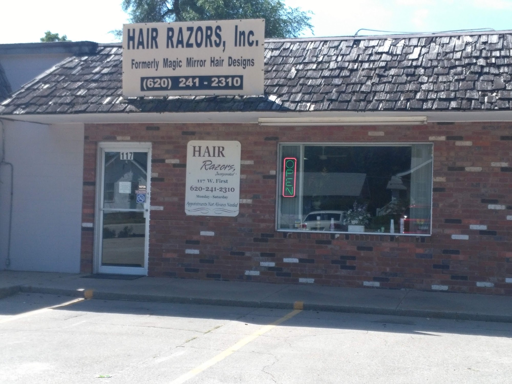 Hair Razors Inc 117 W 1st St, McPherson Kansas 67460