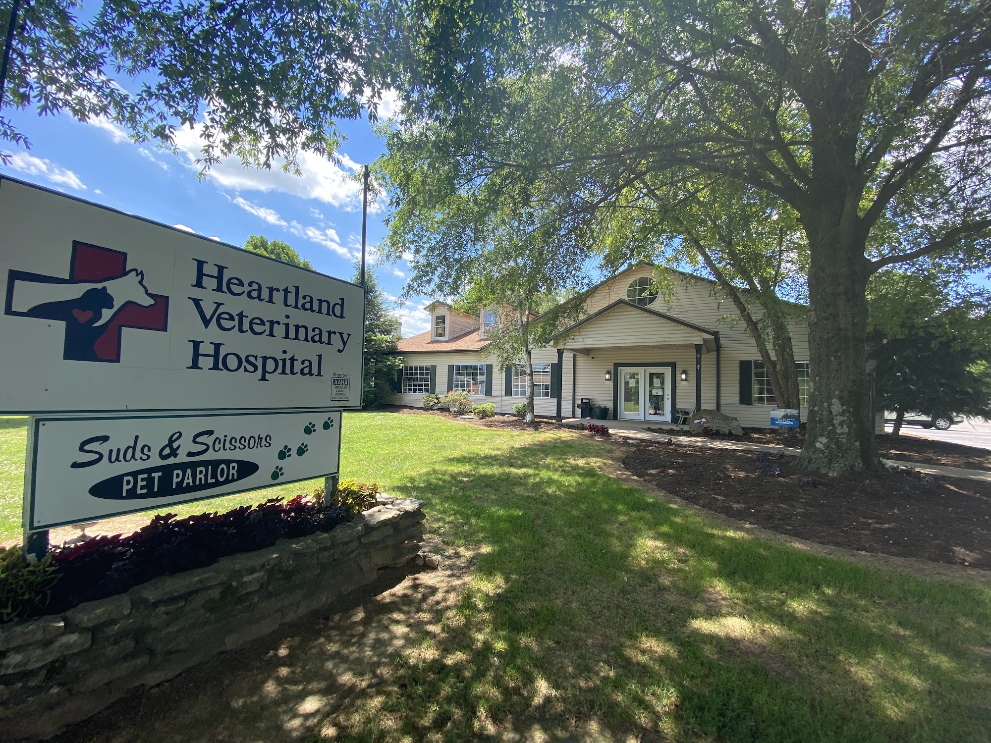 Heartland Veterinary Hospital