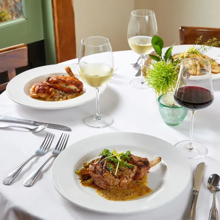 Photo credit: opentable