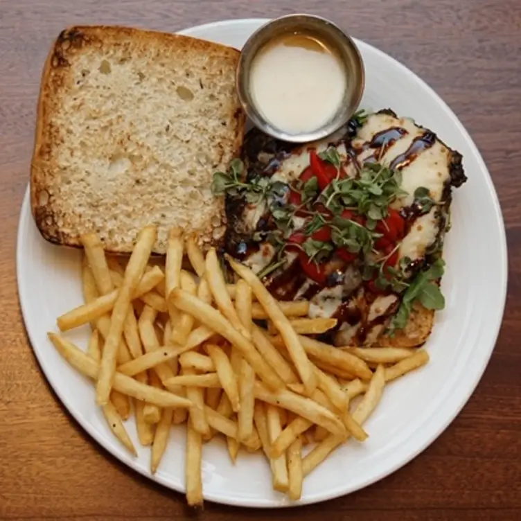 Photo credit: opentable