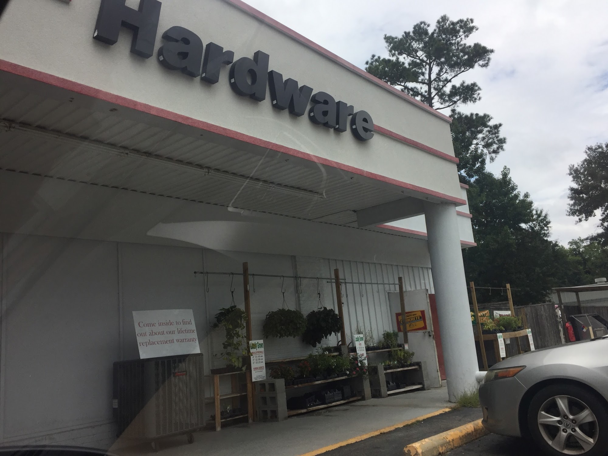 Mandeville Ace Hardware & Supplies