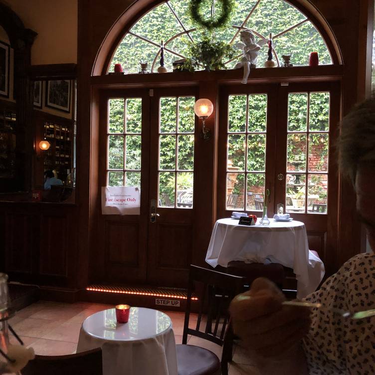 Photo credit: opentable