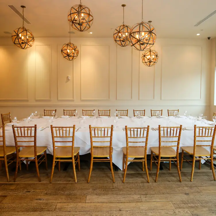 Photo credit: opentable