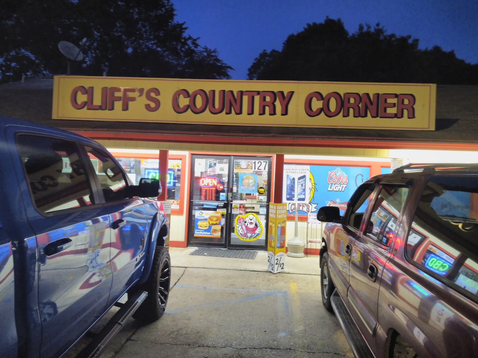 Cliff's Country Corner