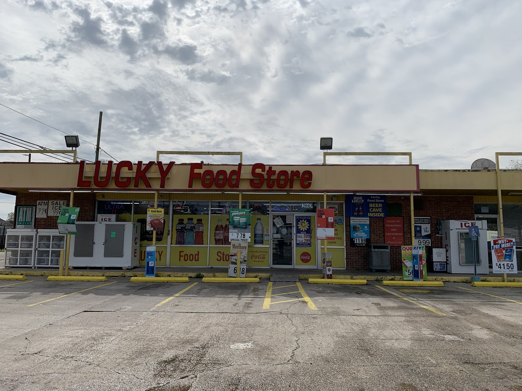 Lucky Food Store