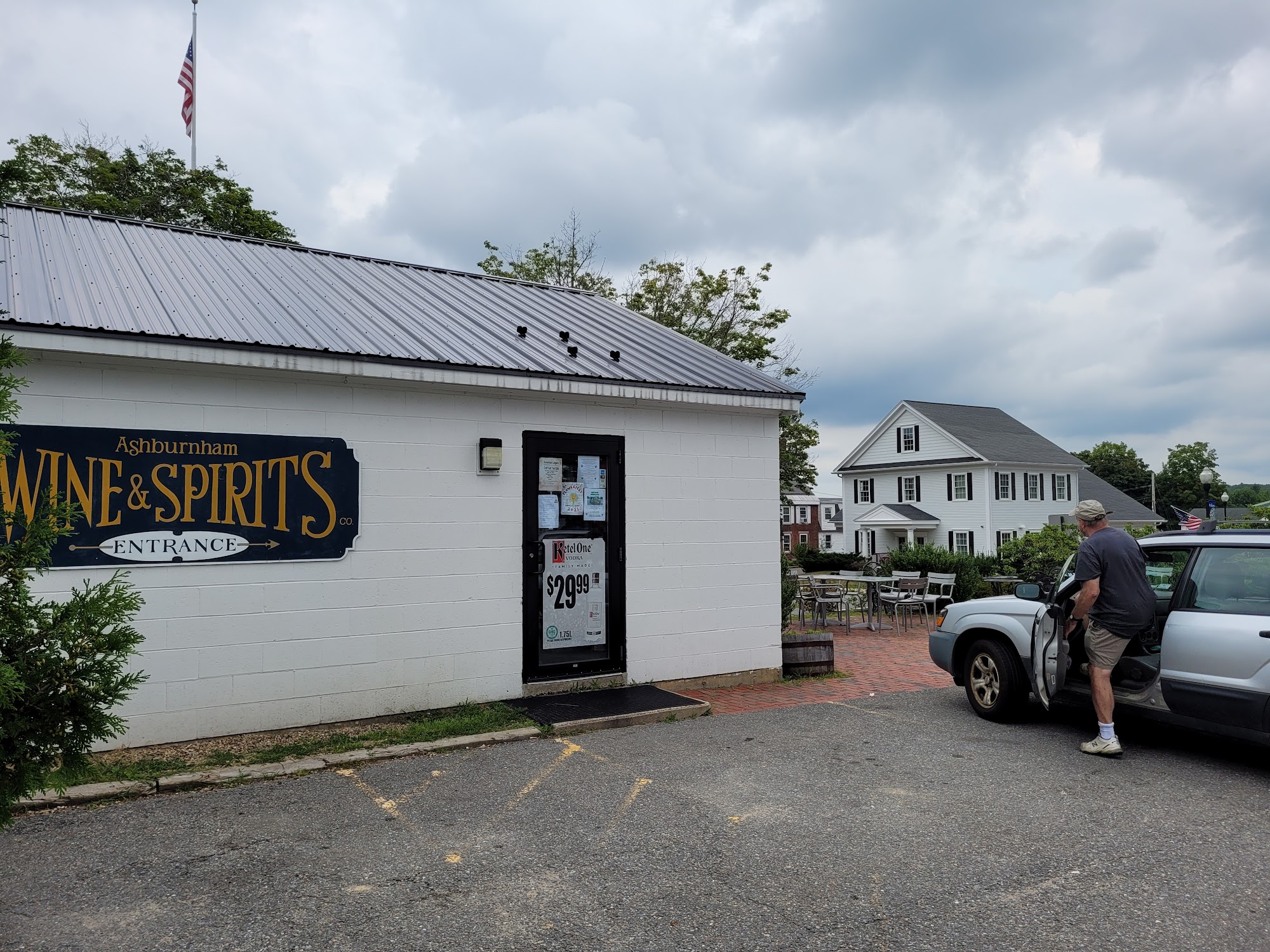 Ashburnham Wine & Spirits Co