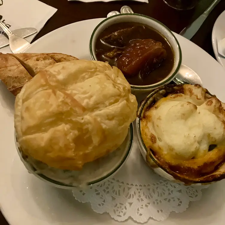 Photo credit: opentable
