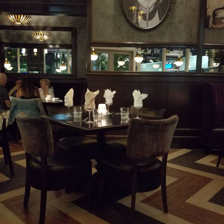 Photo credit: opentable