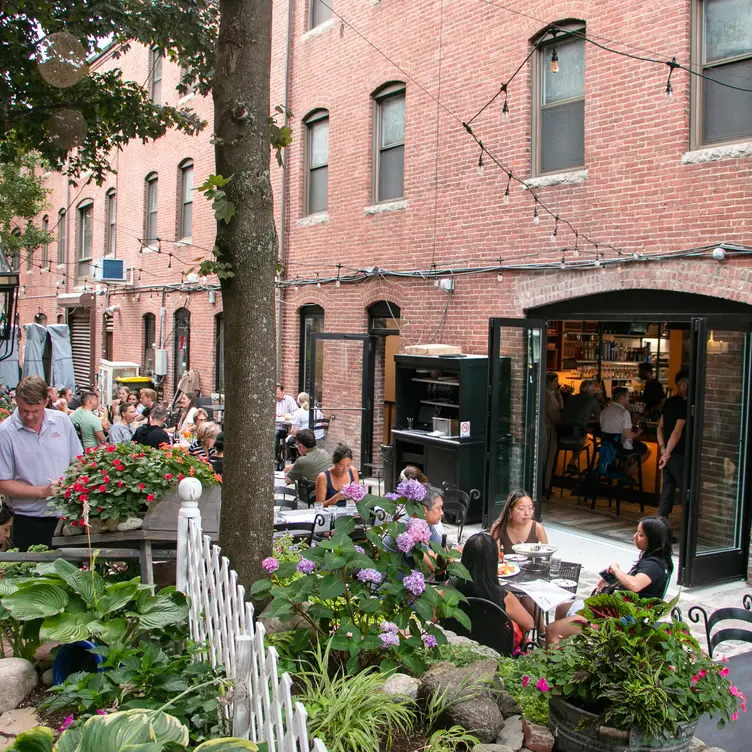 Photo credit: opentable