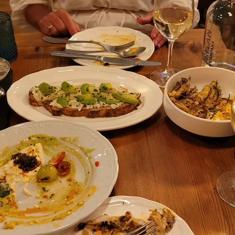 Photo credit: opentable