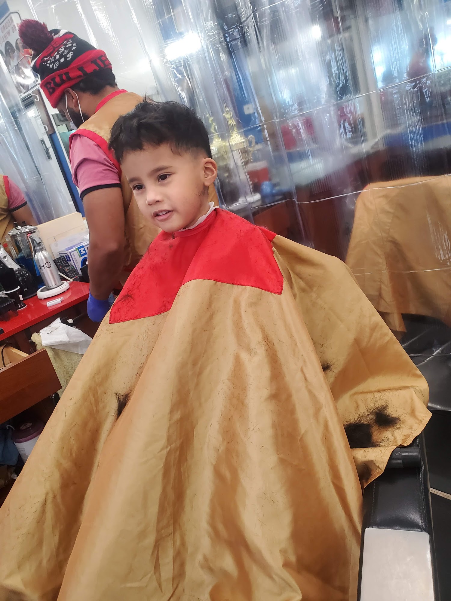 Primos Fernandez Barber Shop