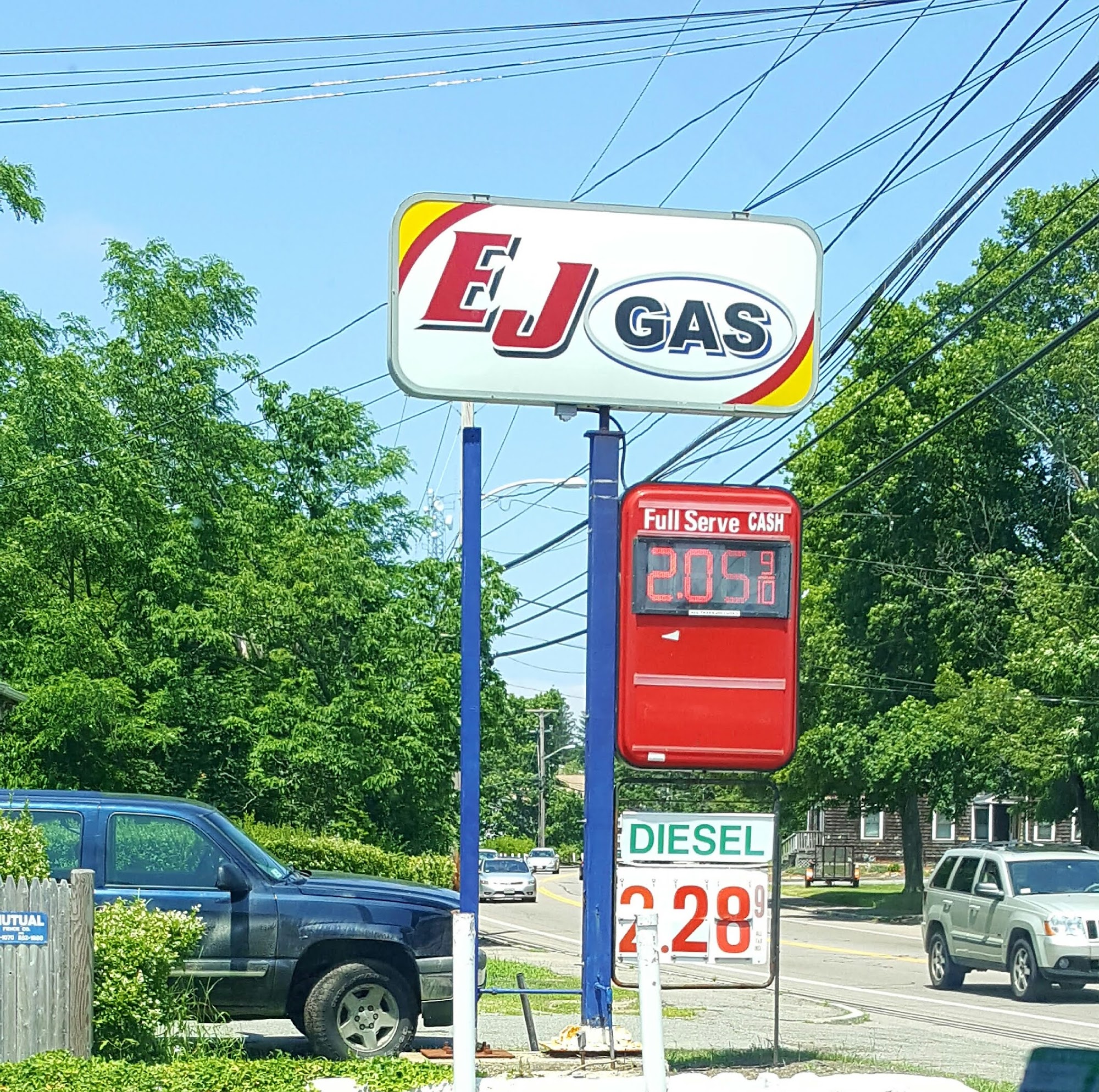 E AND J GAS