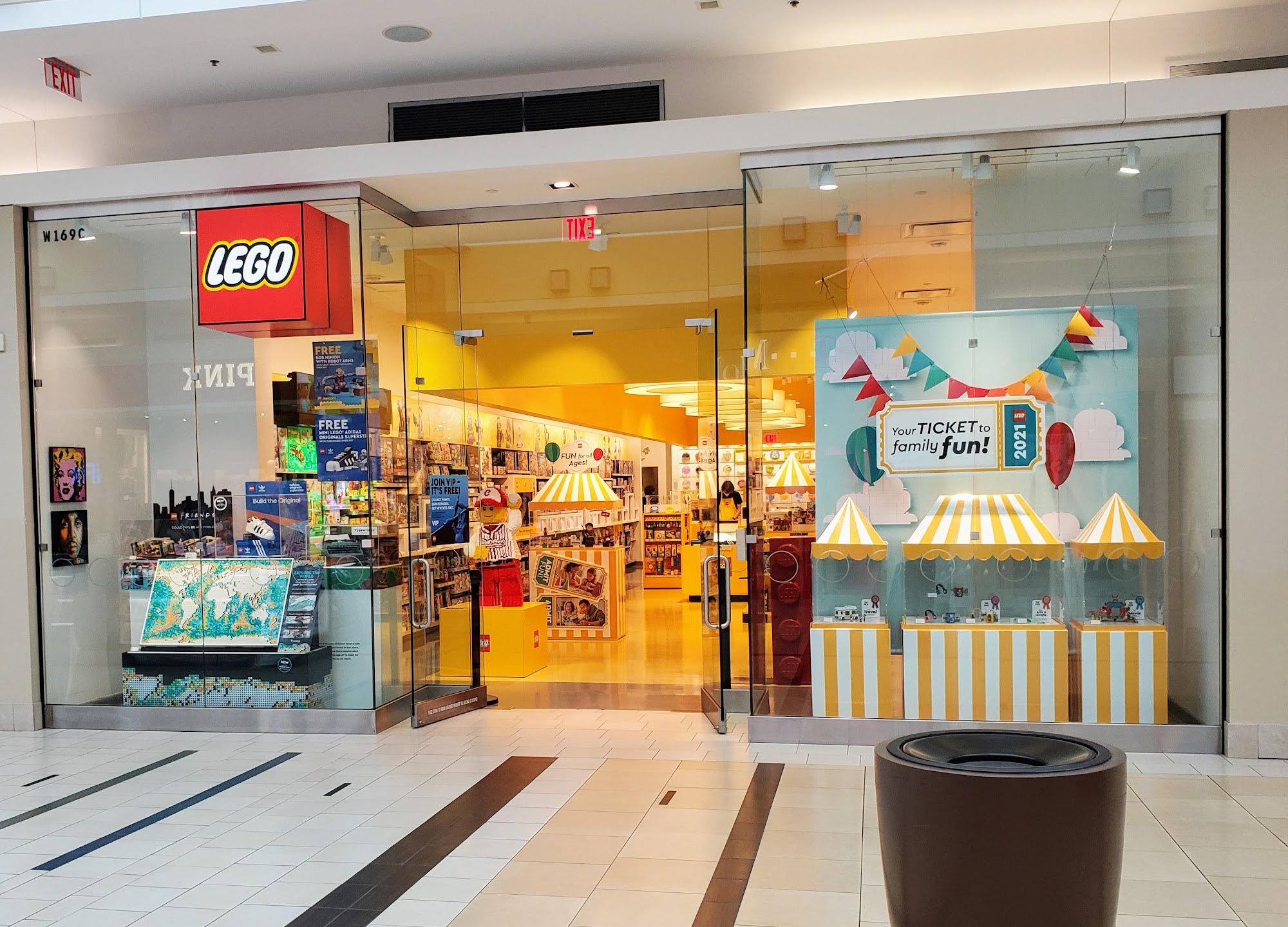 The LEGO® Store North Shore