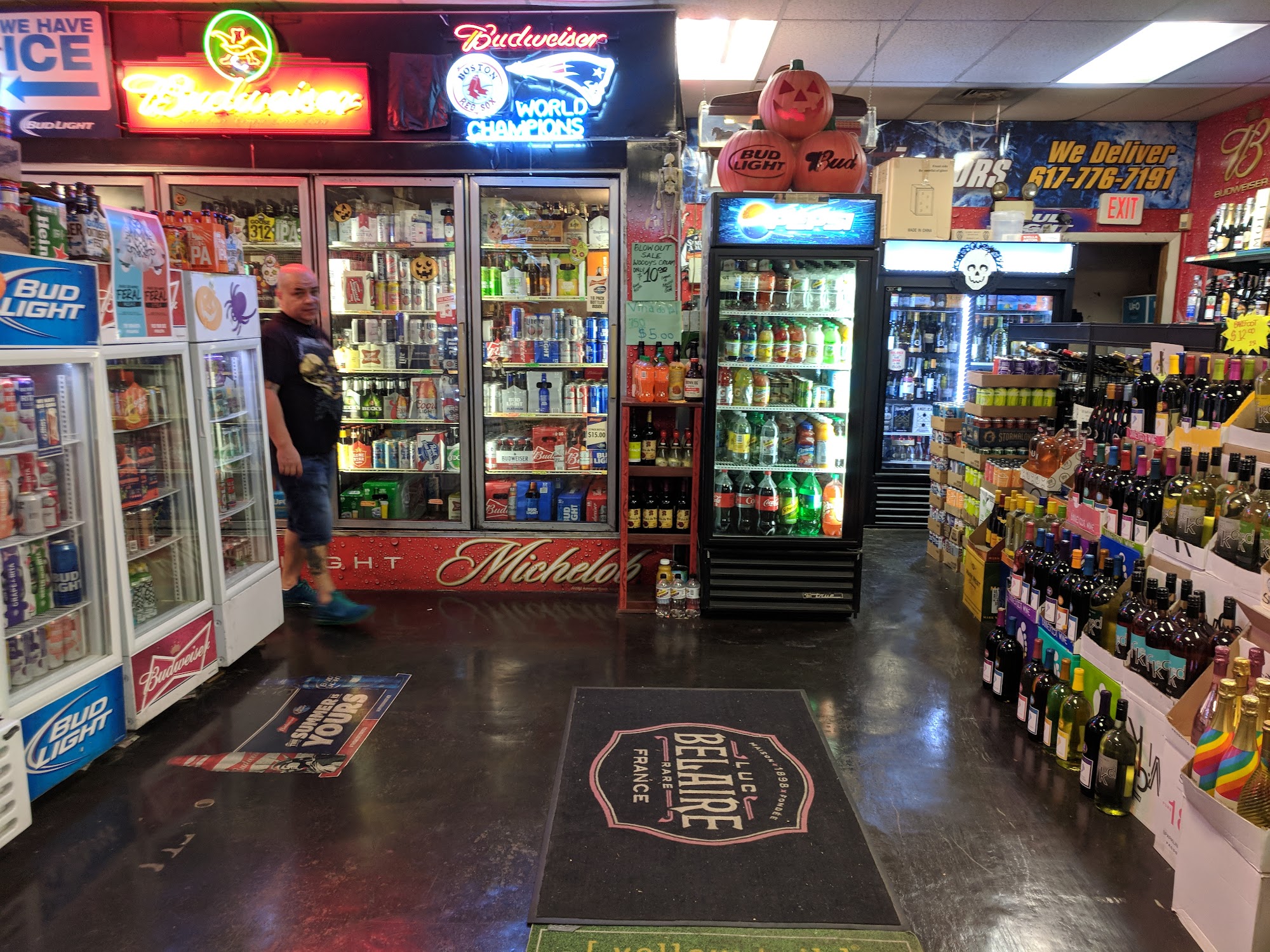 Woody's Liquors