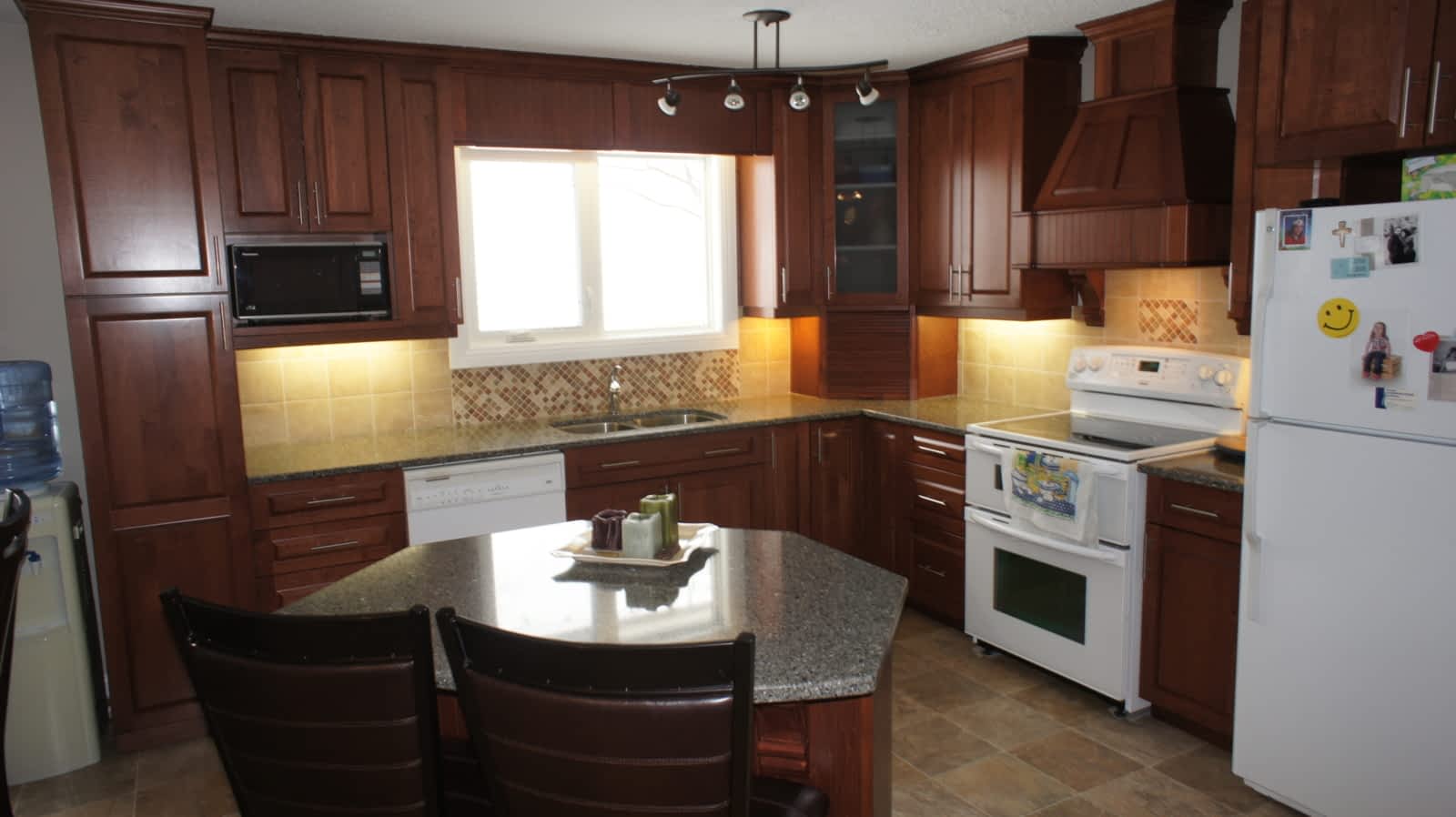 Photo credit: yellowpages.ca