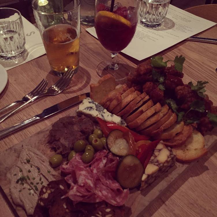 Photo credit: opentable