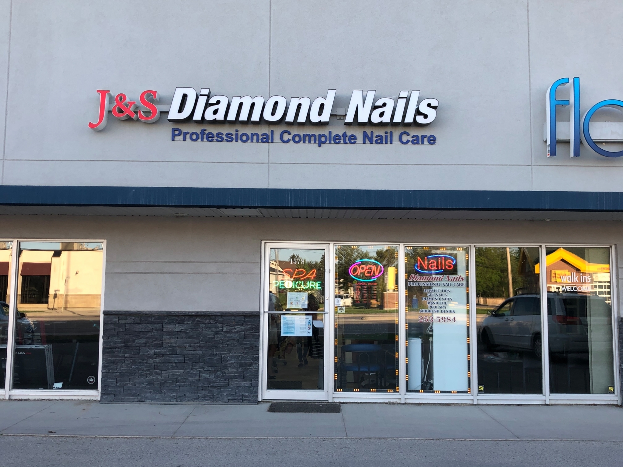 Photo credit: yellowpages.ca