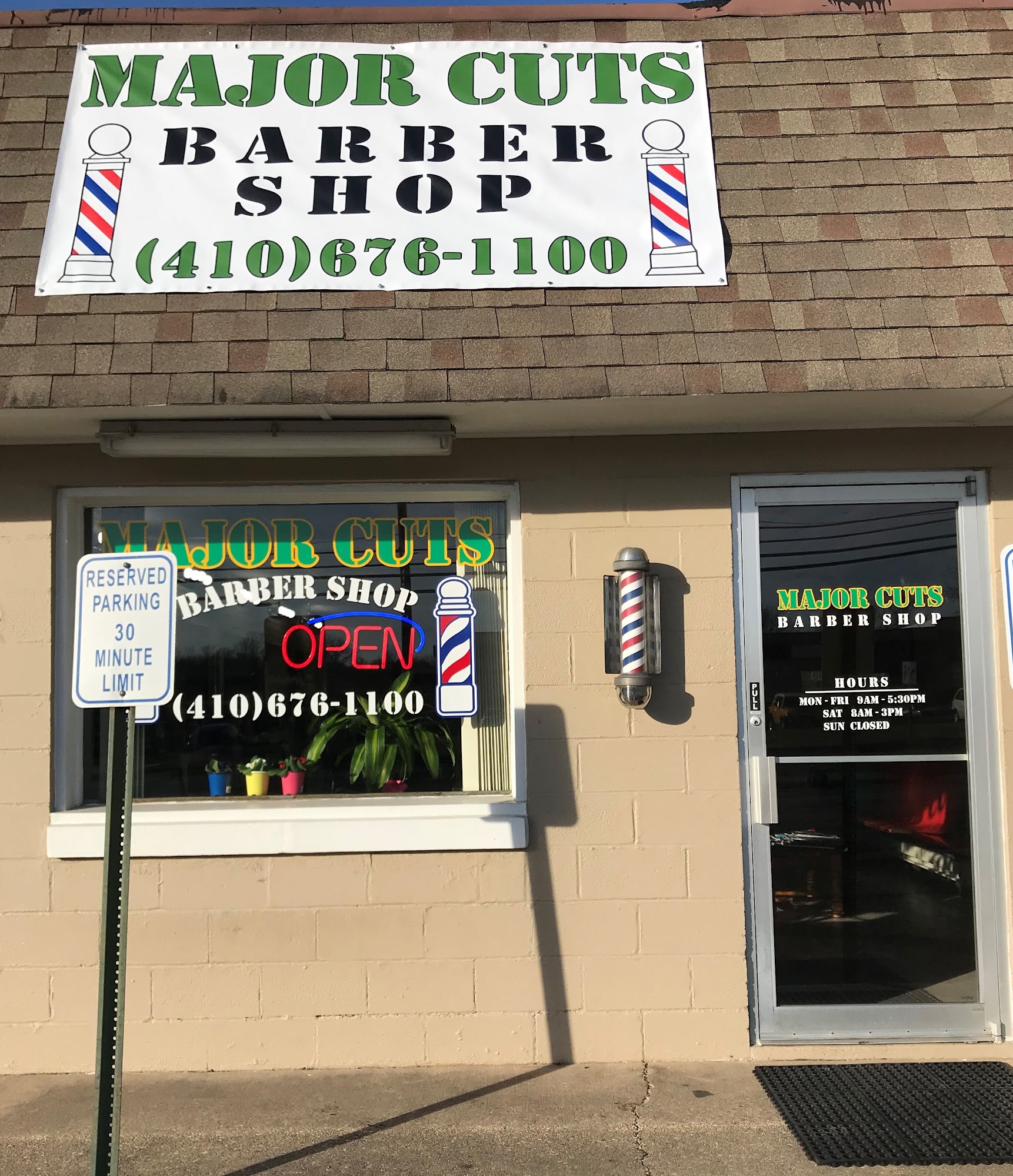 Major Cuts Barber Shop