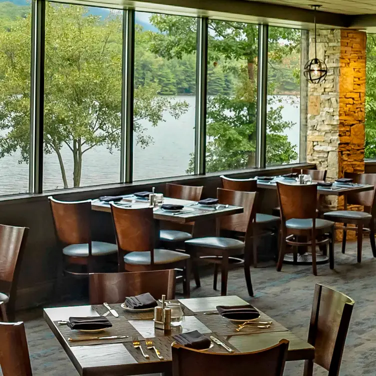 Restaurants near Rocky Gap State Park, Flintstone, MD - Restaurantji