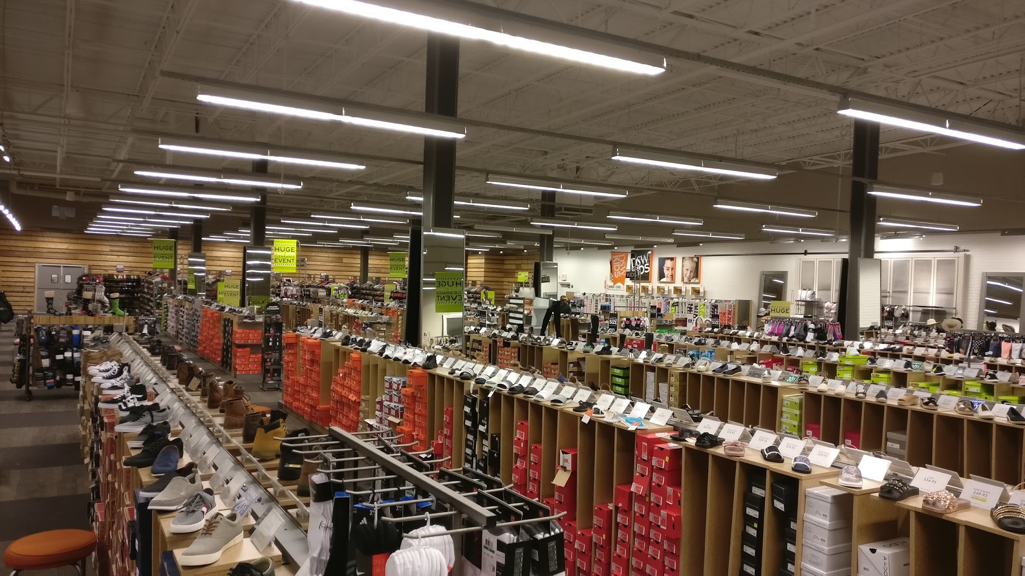 DSW Designer Shoe Warehouse