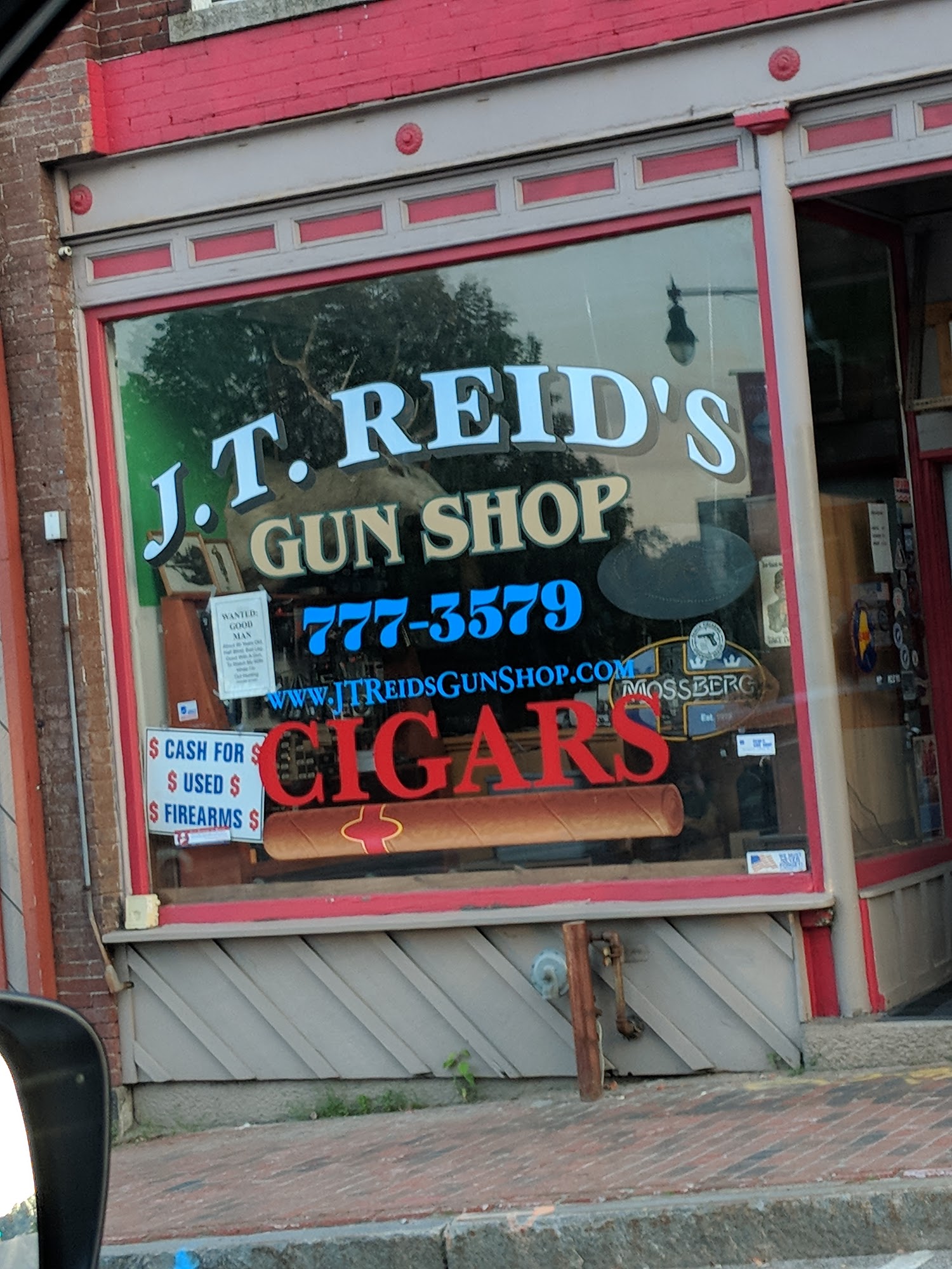 J.T Reid's Gun & Cigars