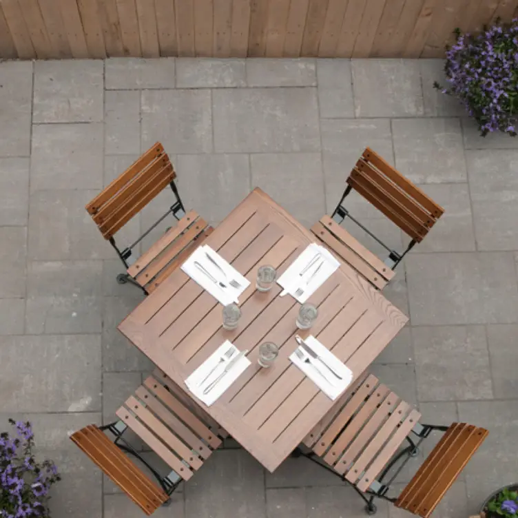 Photo credit: opentable