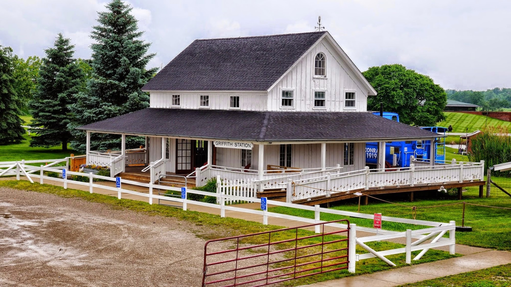 Domino’s Farms Petting Farm 3001 Earhart Rd, Ann Arbor