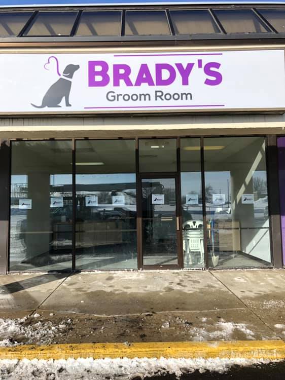 Bradys Groom Room