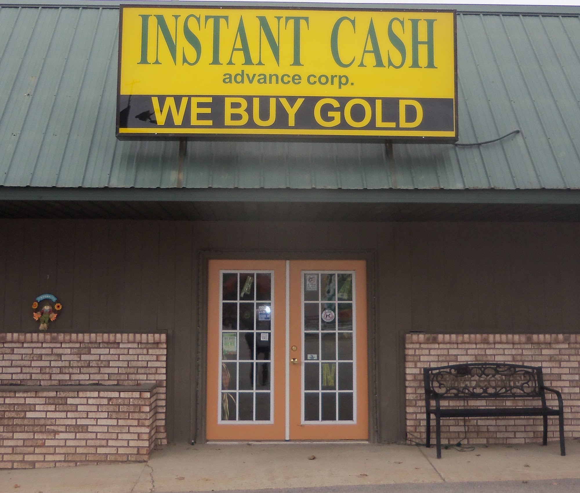 Instant Cash Advance 1454 N McEwan St, Clare Michigan 48617