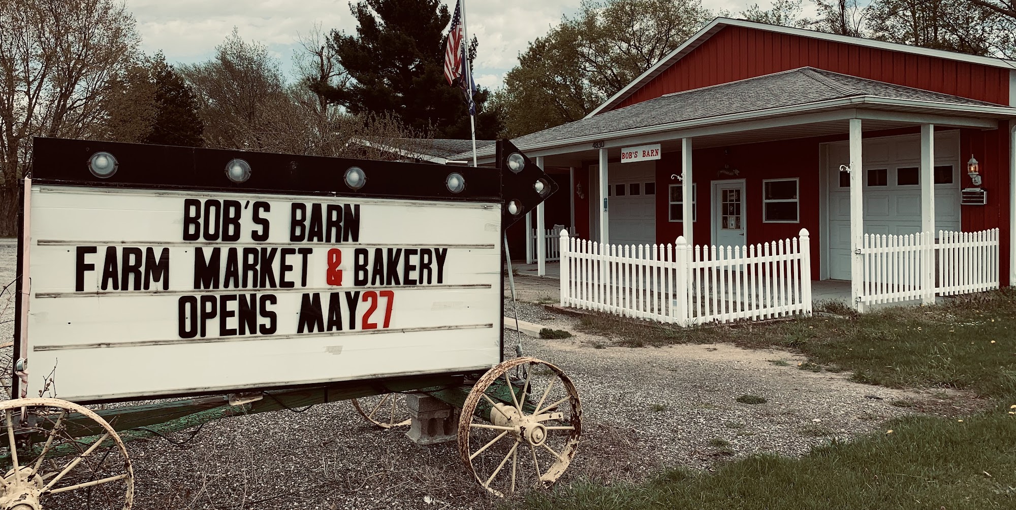 Bob's Barn | Farm Market & Bakery