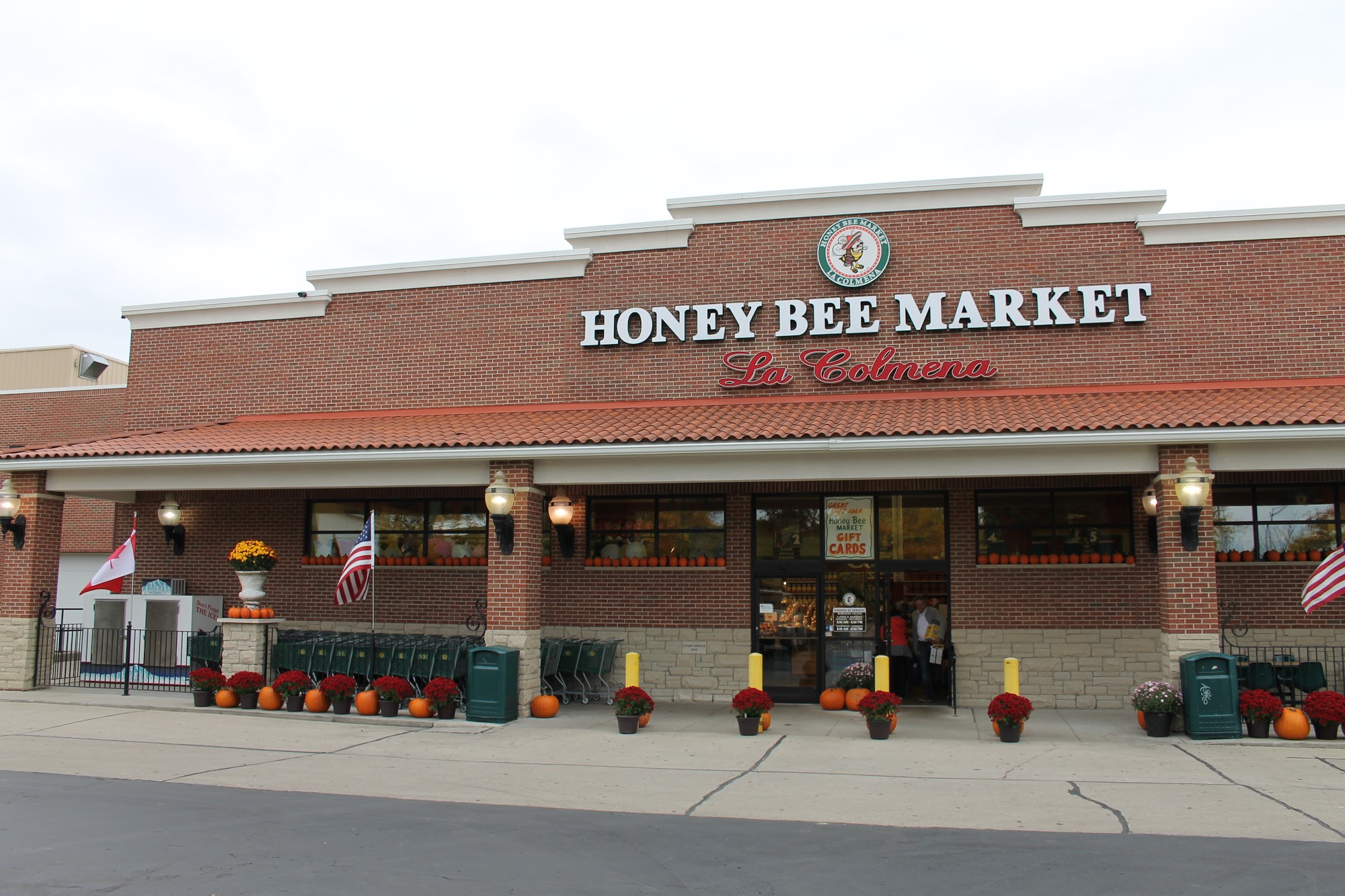 Honey Bee Market - La Colmena