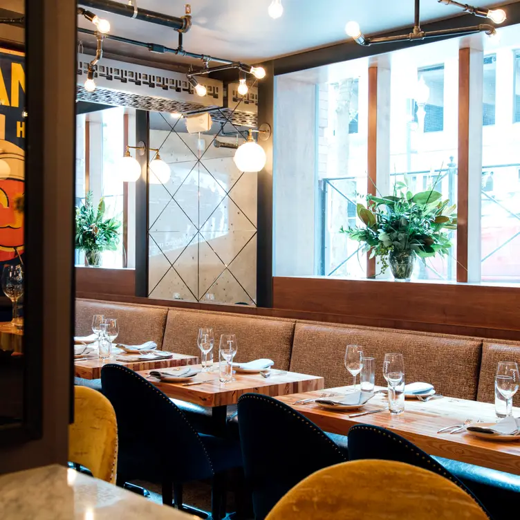 Photo credit: opentable
