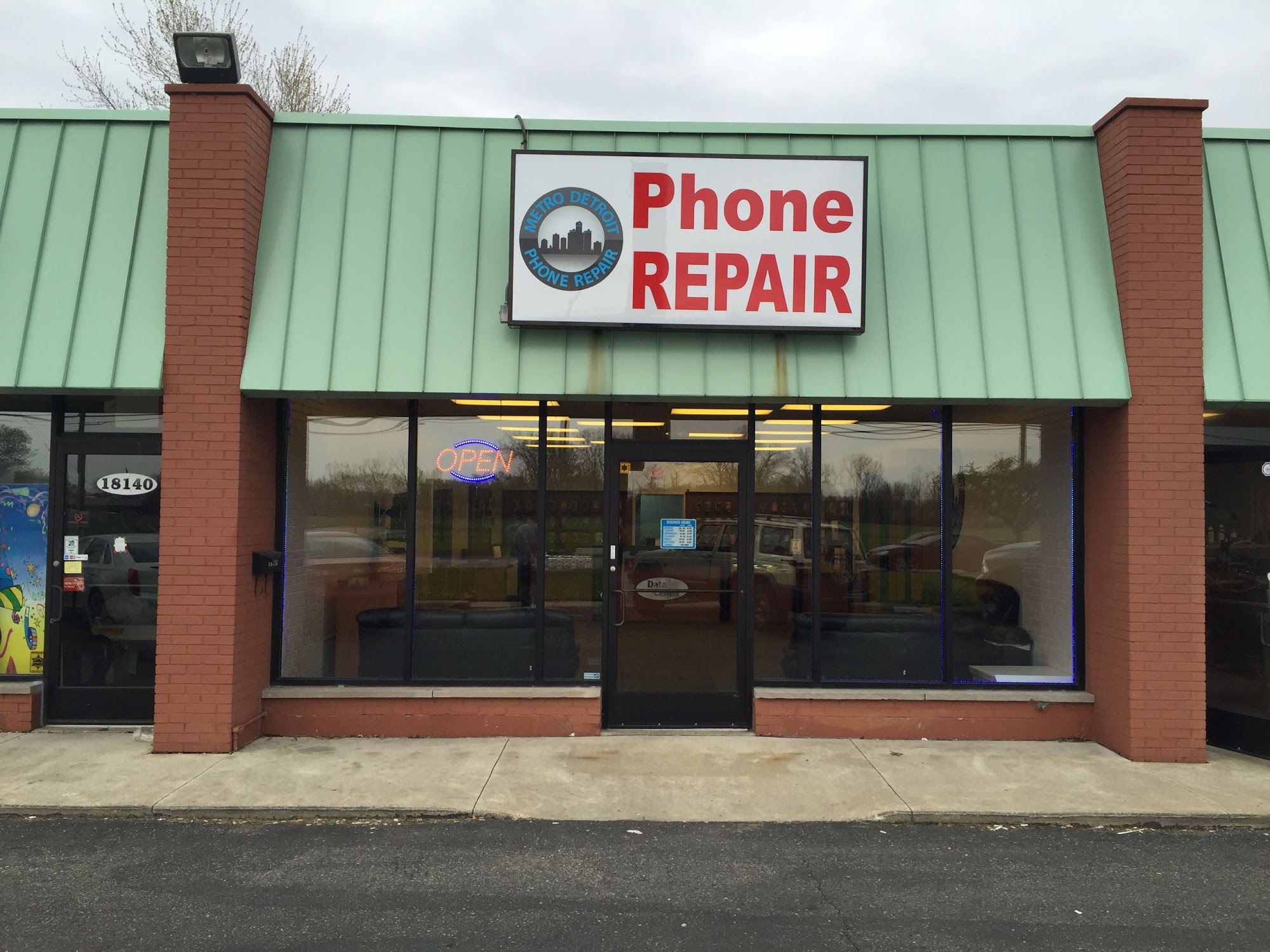 Metro Detroit Phone Repair - iPhone Repair Eastpointe / Roseville / St Clair Shores
