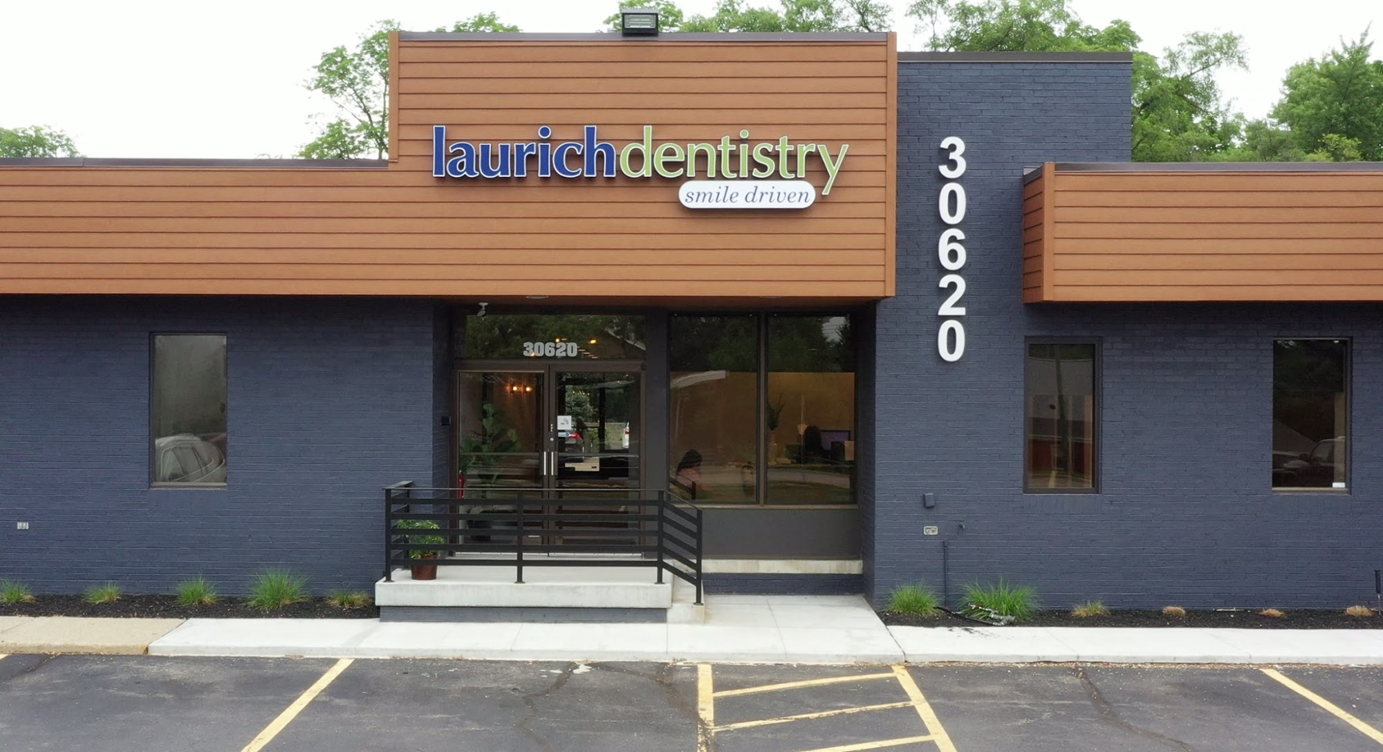 Laurich Dentistry - Farmington Hills