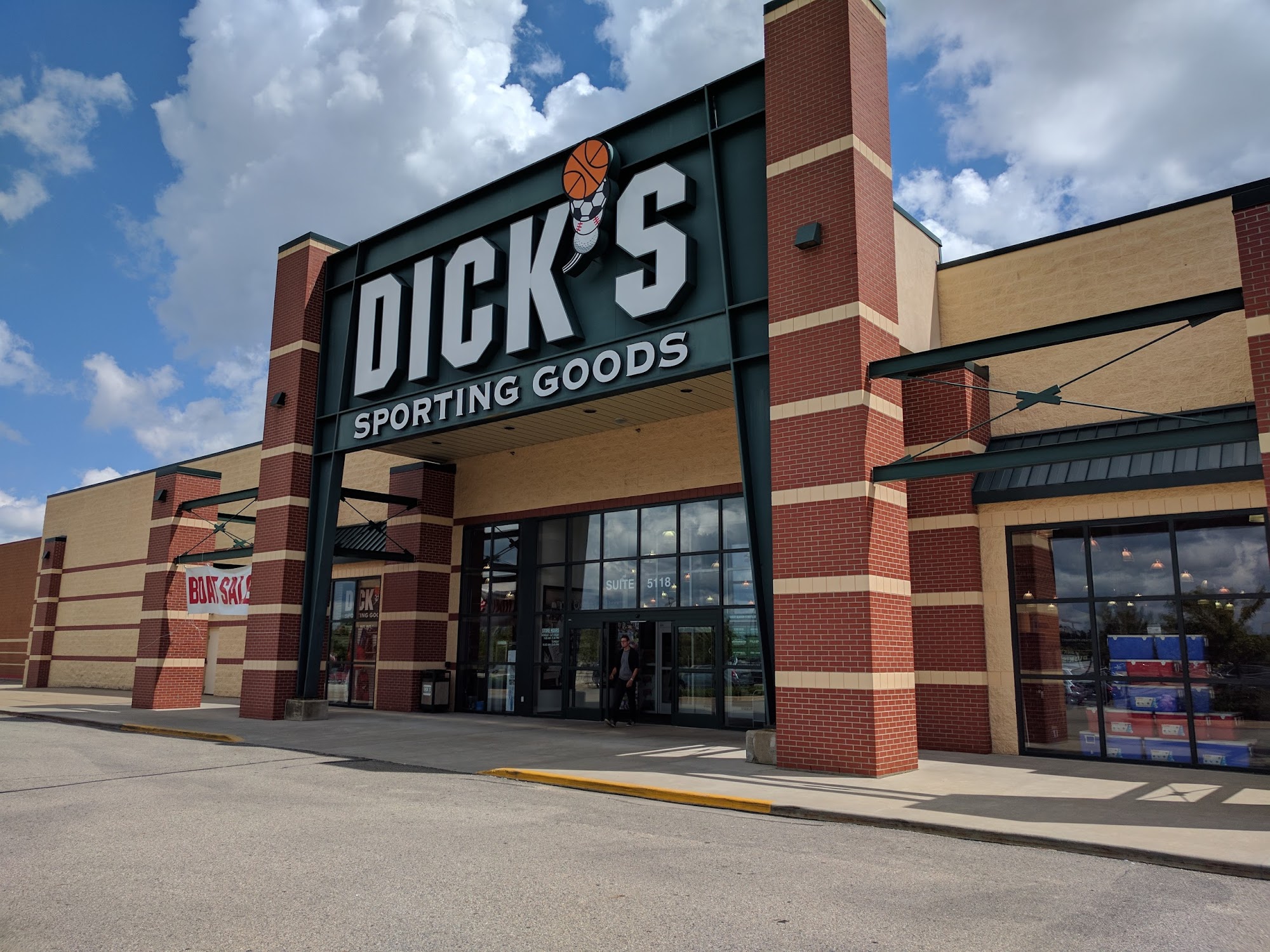 DICK'S Sporting Goods