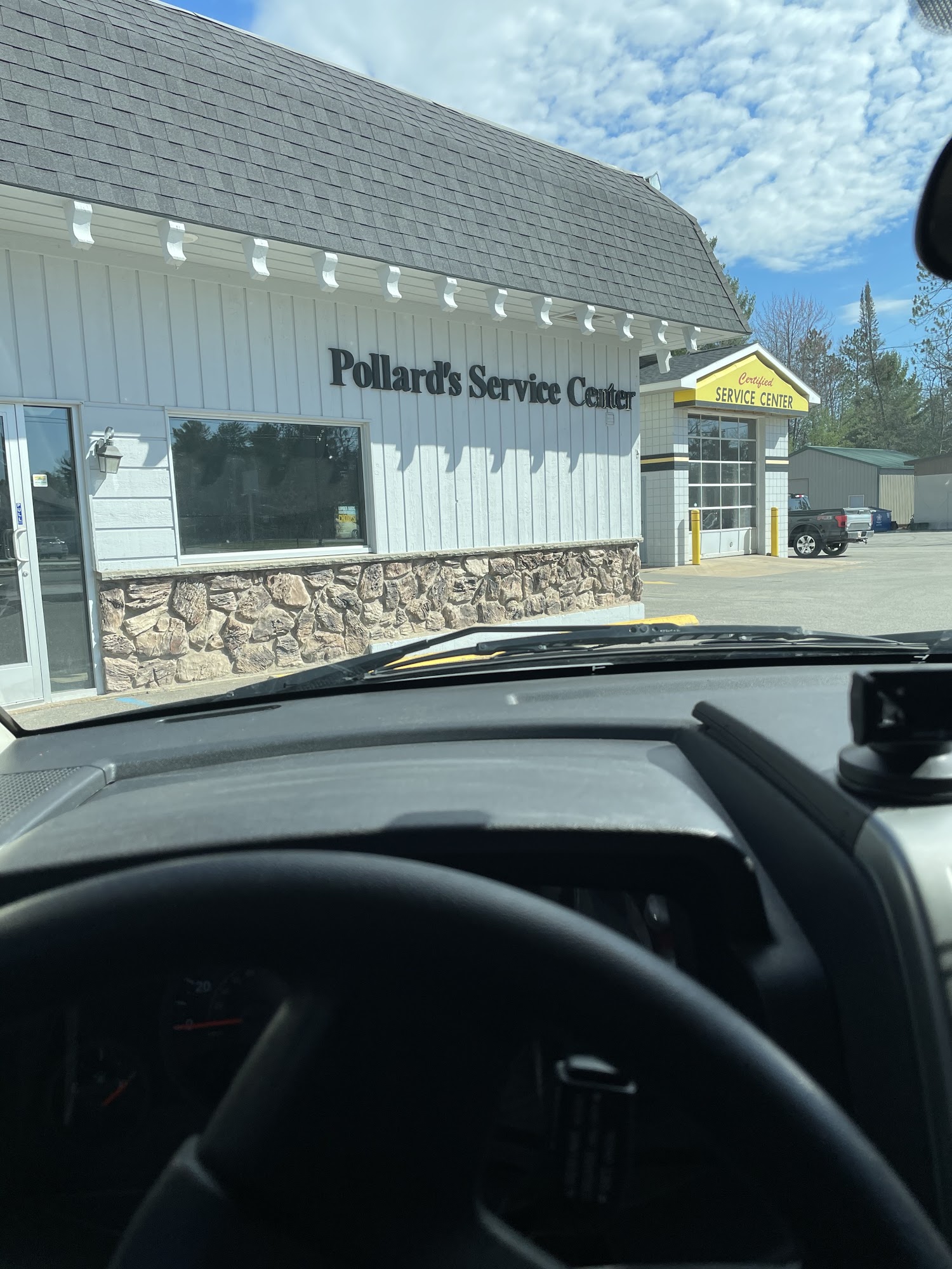 Pollard's Service Center and Quick Lube