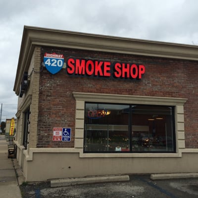 Highway Smoke Shop