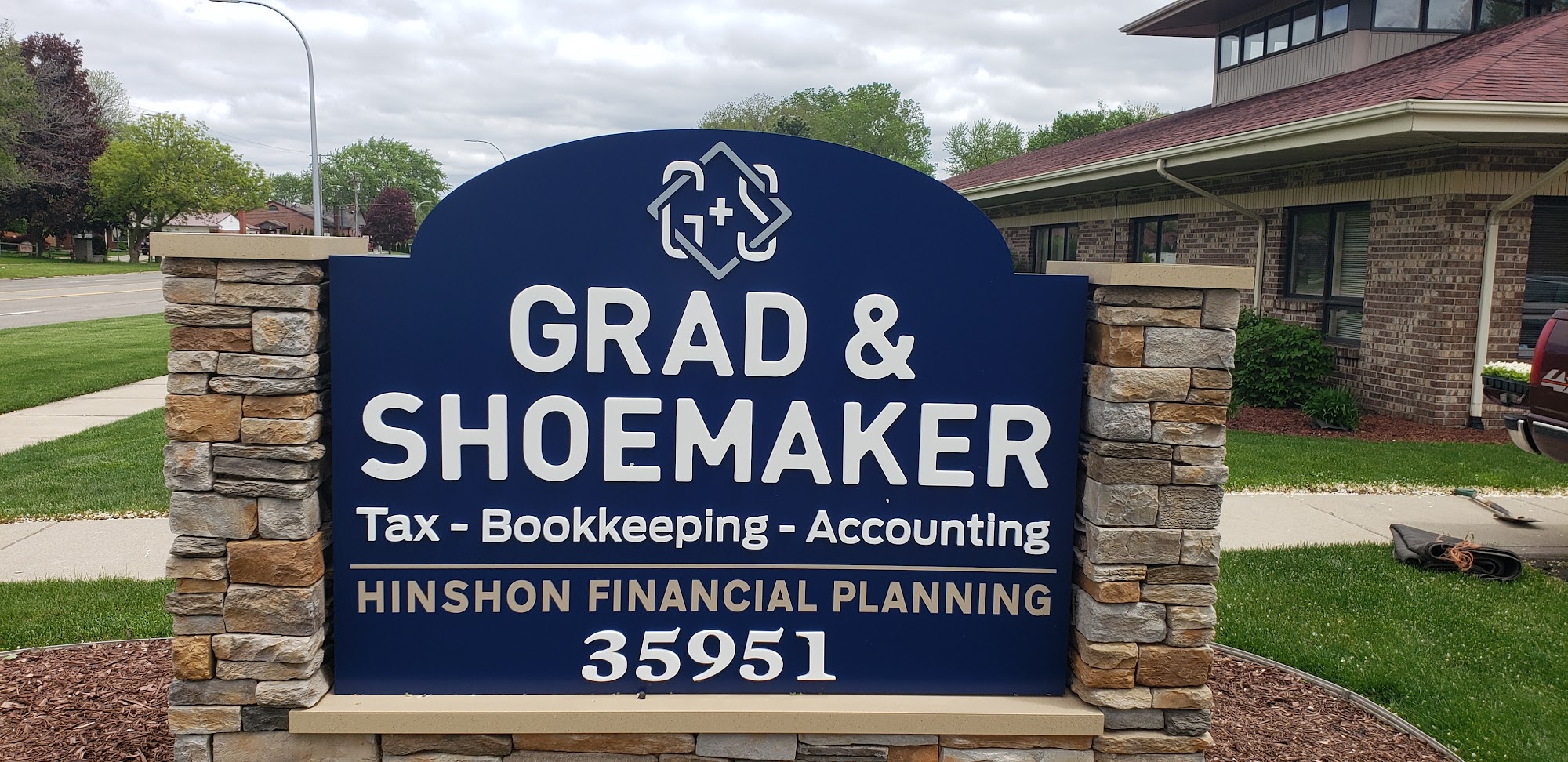 GRAD & SHOEMAKER