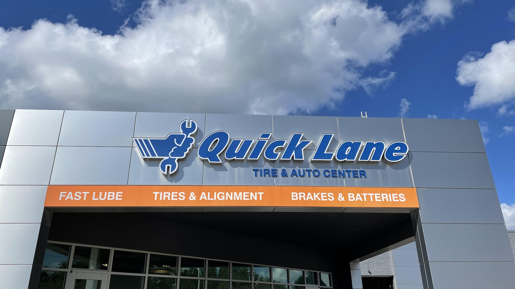 Quick Lane at Hines Park Ford